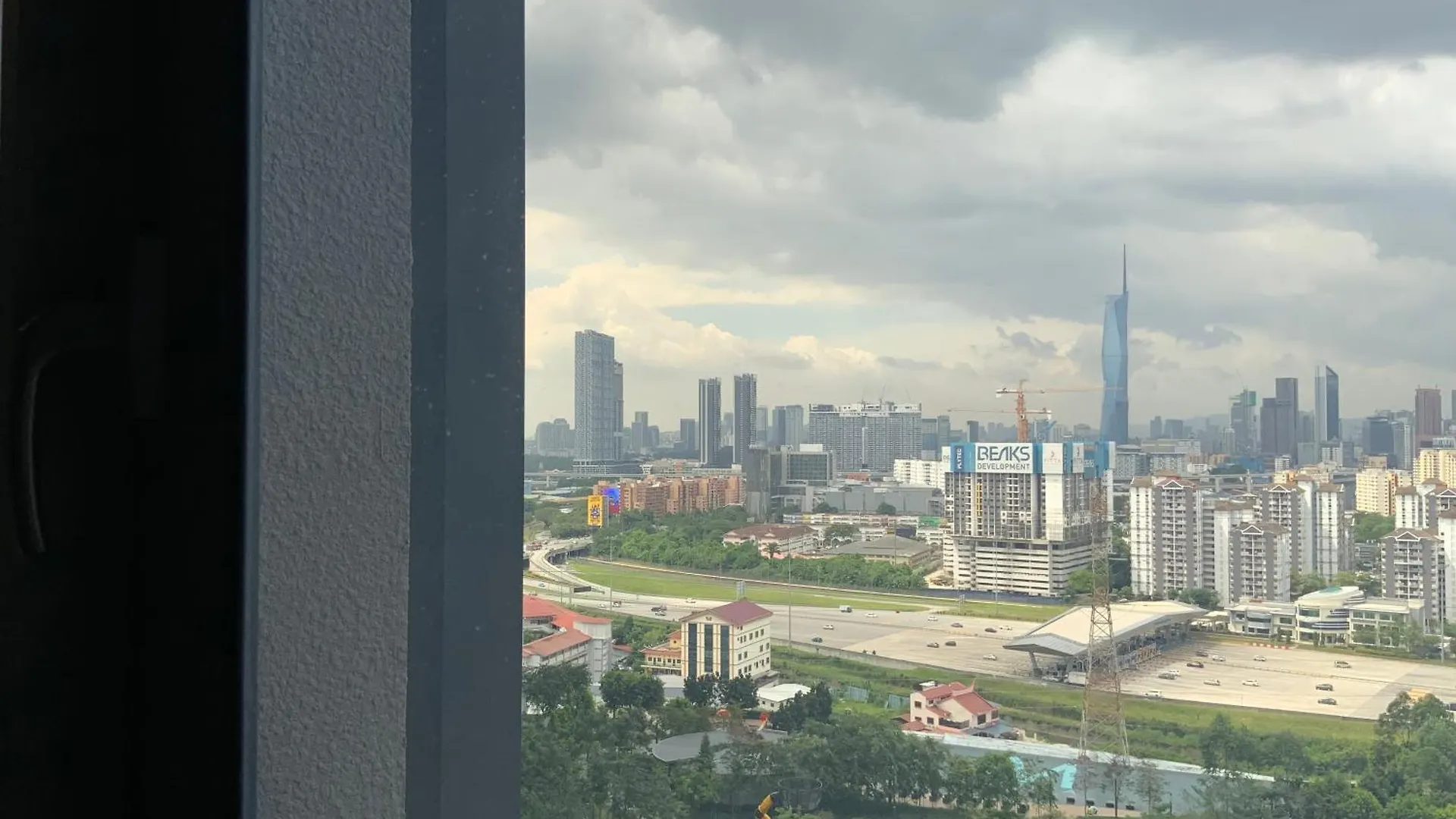 M Vertica Kl City Kuala Lumpur Apartment