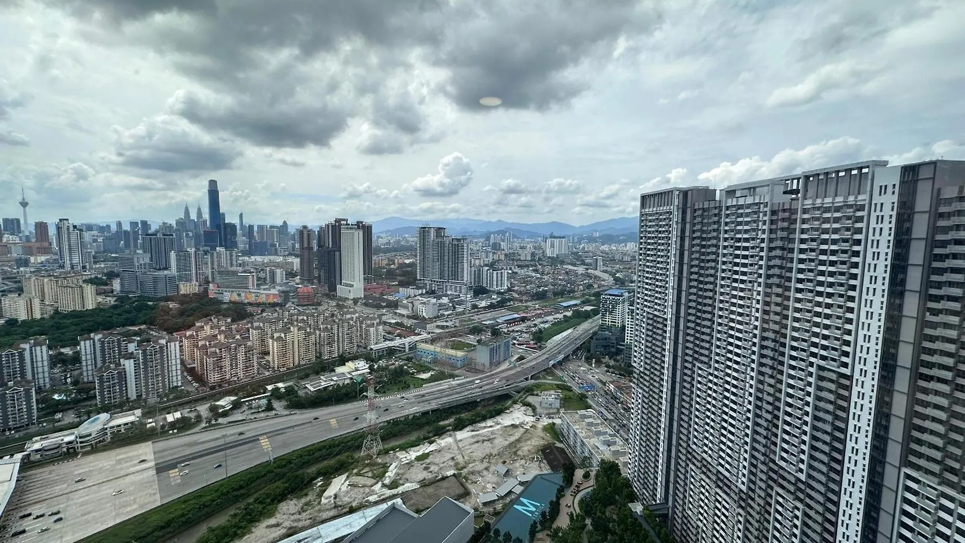 M Vertica Kl City Kuala Lumpur 0*,  Malaysia
